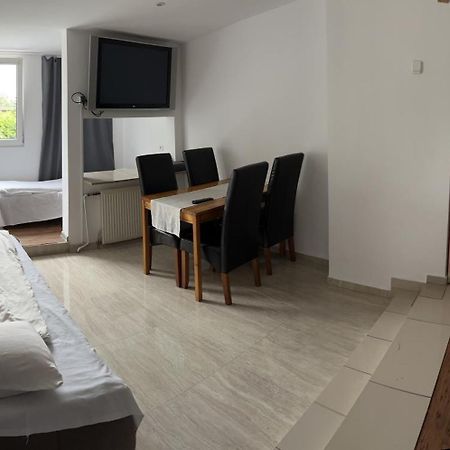 Pokoje Goscinne Pocztacaffe Gdynia Buitenkant foto
