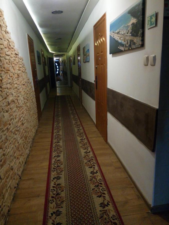 Pokoje Goscinne Pocztacaffe Gdynia Buitenkant foto