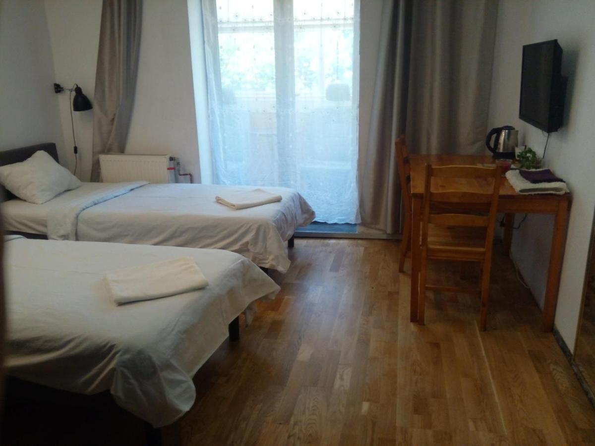 Pokoje Goscinne Pocztacaffe Gdynia Buitenkant foto